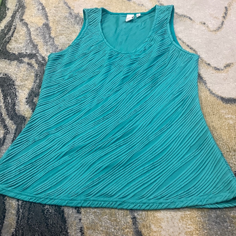 Vila top size L
